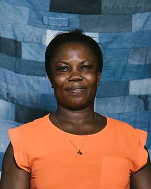 ### Joyce Oppong
##### Kantamanto Retailer
* Buying children dresses from the UK
* With an average of 1 bale / week
* Works with an estimated 400 items / bale
* For 3 years
